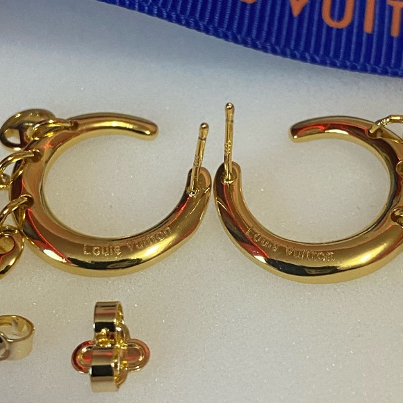 ❤️ LOUIS VUITTON MOON EARRINGS!❤️ - Picture 3 of 6